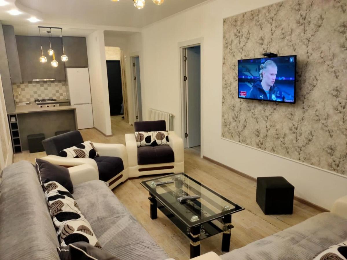 Lilia Apartment Batumi Exterior foto