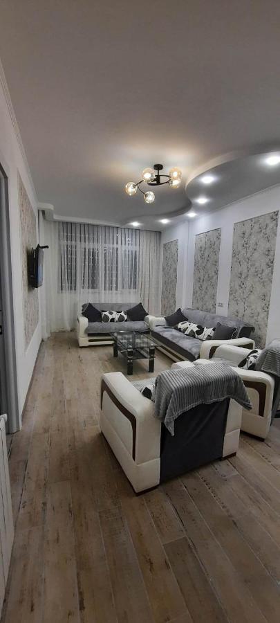 Lilia Apartment Batumi Exterior foto